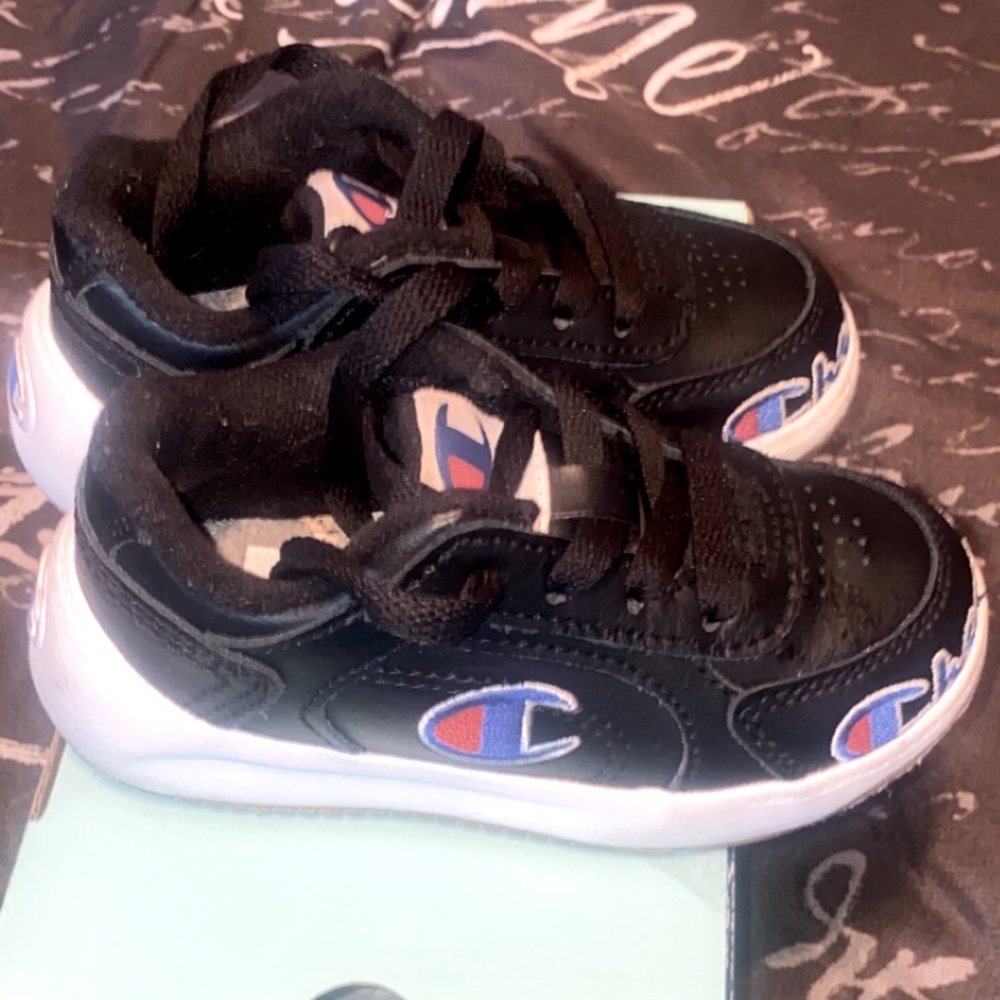 Champion Super C Court Size 7 Sneakers